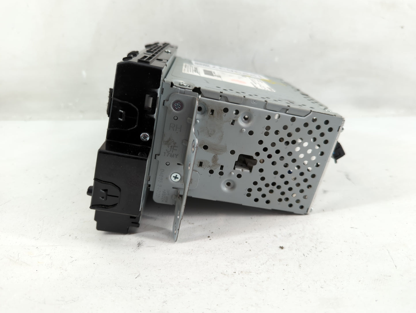 2019-2020 Kia Optima Radio AM FM Cd Player Receiver Replacement P/N:96160D5700WK Fits Fits 2019 2020 OEM Used Auto Parts - O