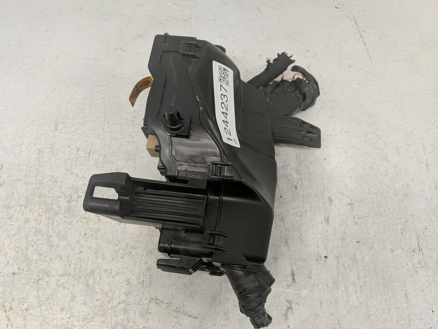 2016-2019 Kia Optima Fusebox Fuse Box Panel Relay Module Fits Fits 2016 2017 2018 2019 OEM Used Auto Parts - Oemusedautopart