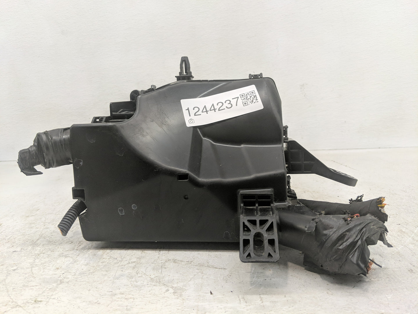 2016-2019 Kia Optima Fusebox Fuse Box Panel Relay Module Fits Fits 2016 2017 2018 2019 OEM Used Auto Parts - Oemusedautopart