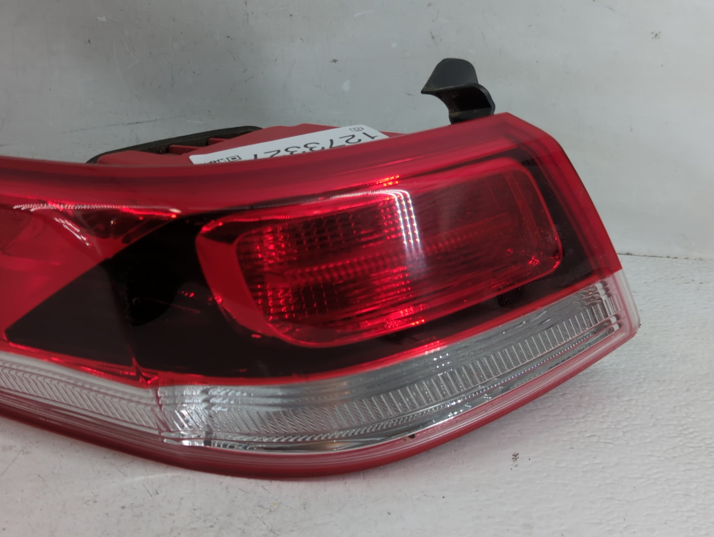 2016-2020 Kia Optima Tail Light Assembly Driver Left OEM P/N:92401-D5000 Fits Fits 2016 2017 2018 2019 2020 OEM Used Auto Pa