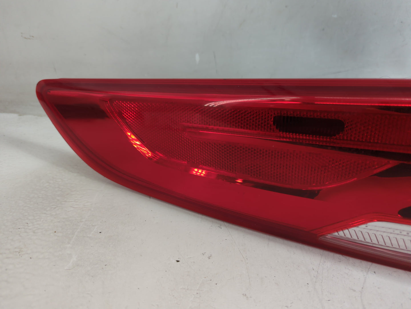 2016-2020 Kia Optima Tail Light Assembly Driver Left OEM P/N:92401-D5000 Fits Fits 2016 2017 2018 2019 2020 OEM Used Auto Pa