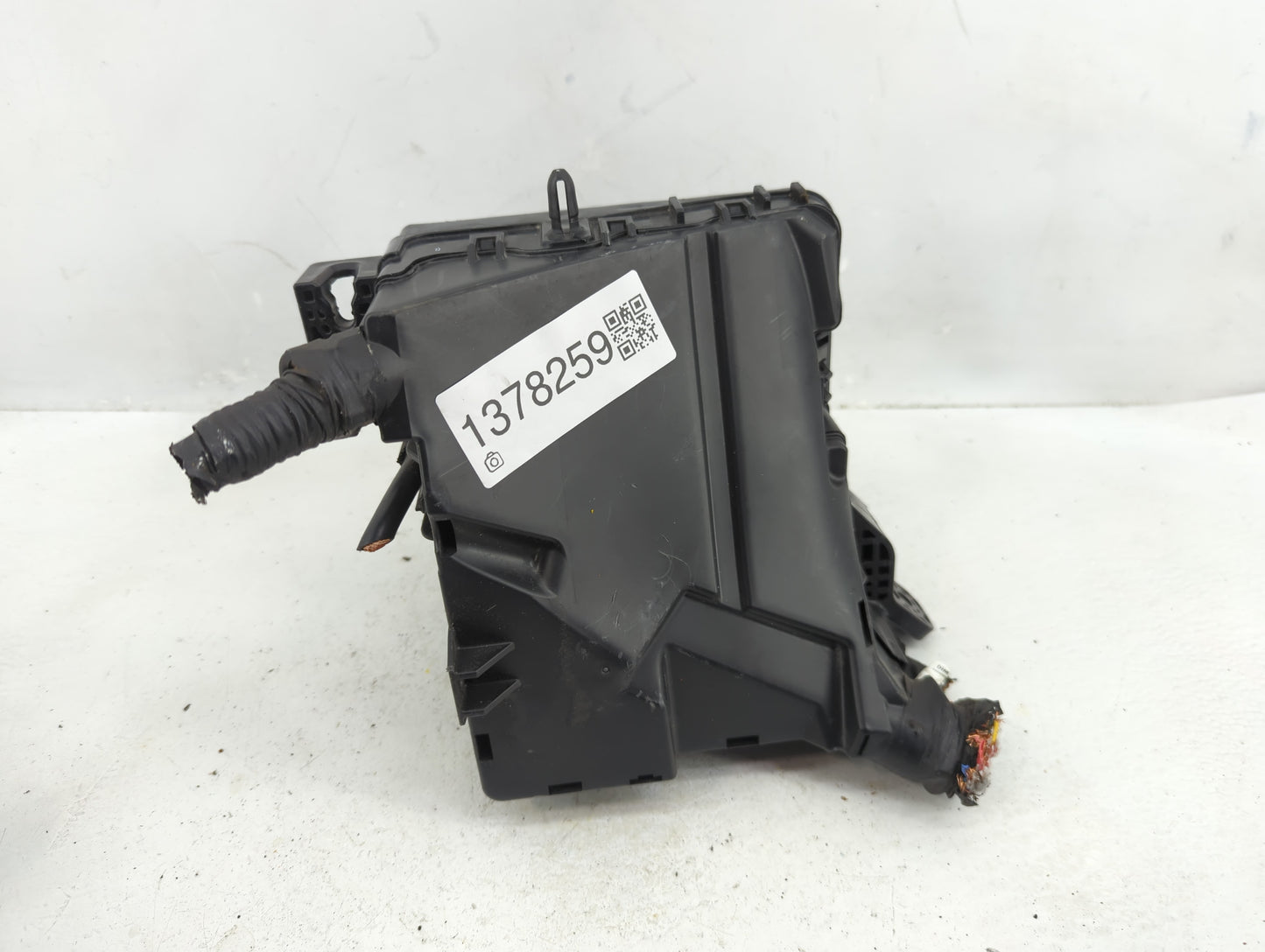 2016-2019 Kia Optima Fusebox Fuse Box Panel Relay Module P/N:91950-D5841 Fits Fits 2016 2017 2018 2019 OEM Used Auto Parts -