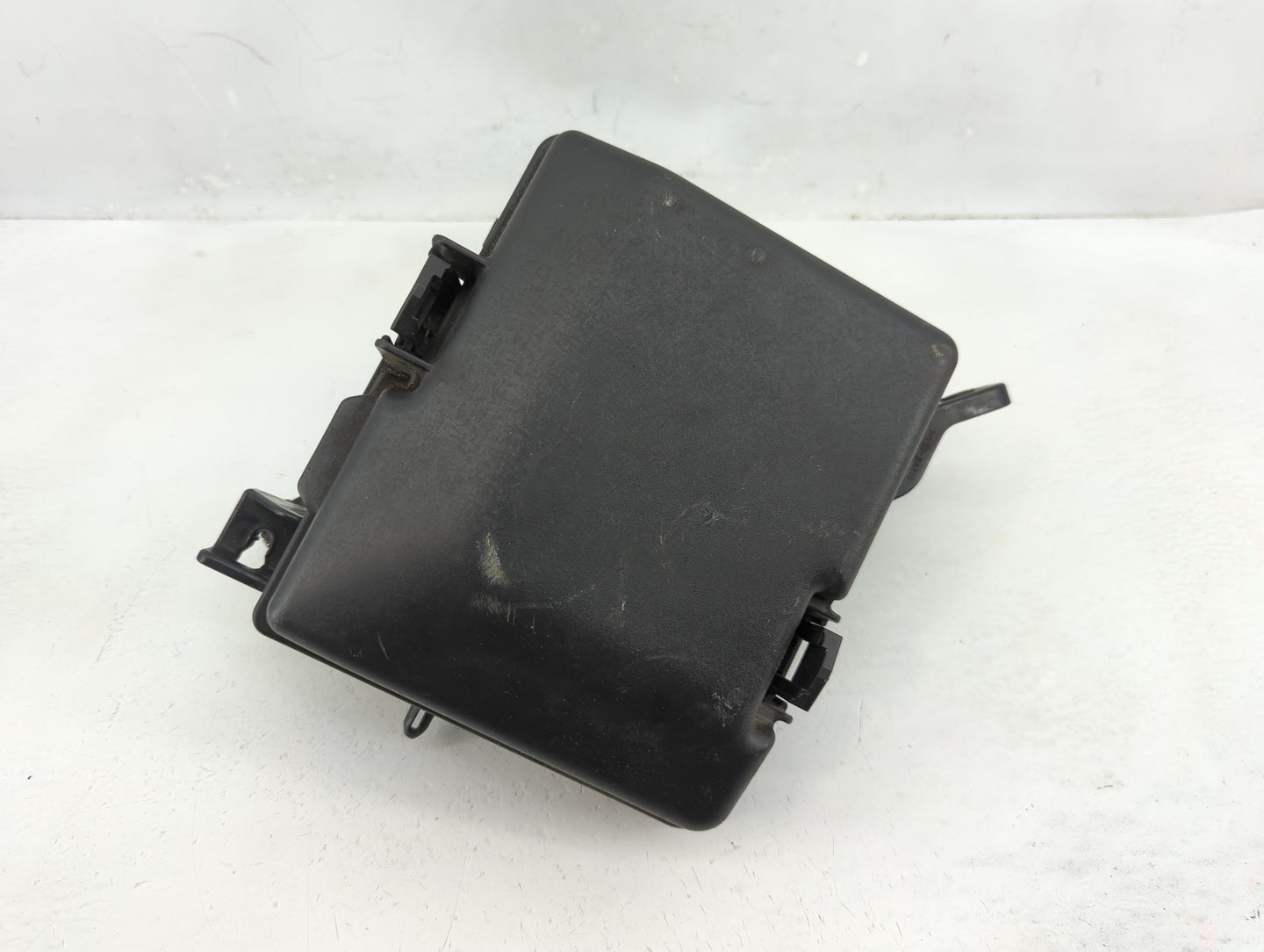 2016-2019 Kia Optima Fusebox Fuse Box Panel Relay Module P/N:91950-D5841 Fits Fits 2016 2017 2018 2019 OEM Used Auto Parts -