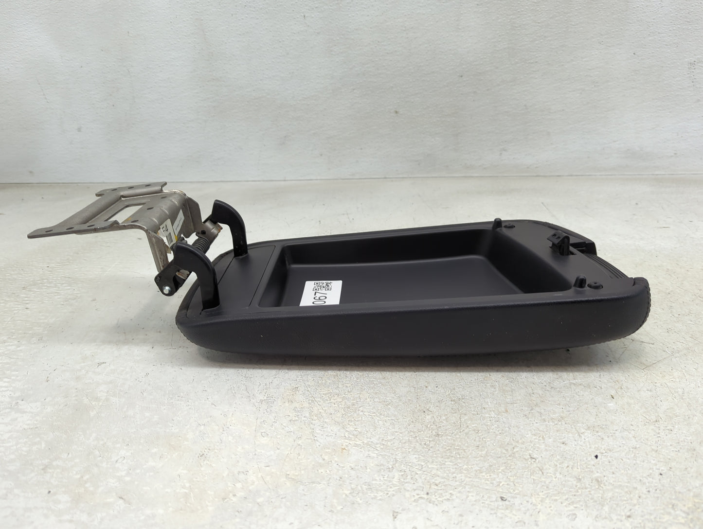 2019 Kia Optima Center Console Armrest Cover Lid Fits OEM Used Auto Parts - Oemusedautoparts1.com