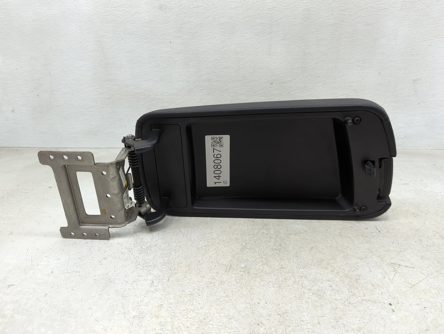 2019 Kia Optima Center Console Armrest Cover Lid Fits OEM Used Auto Parts - Oemusedautoparts1.com