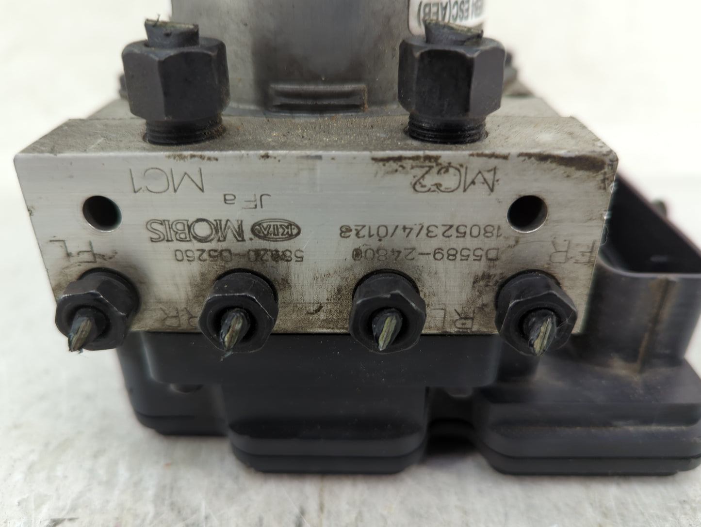 2019-2020 Kia Optima ABS Pump Control Module Replacement P/N:61589-43100 58900-D5260 Fits Fits 2019 2020 OEM Used Auto Parts