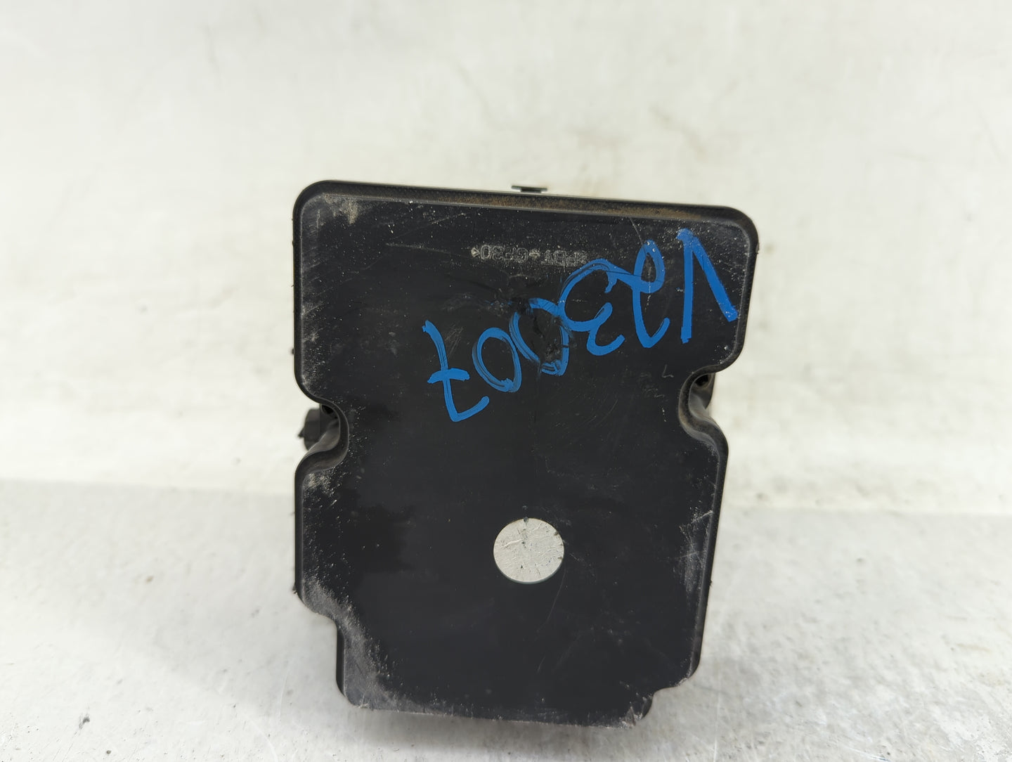 2019-2020 Kia Optima ABS Pump Control Module Replacement P/N:61589-43100 58900-D5260 Fits Fits 2019 2020 OEM Used Auto Parts