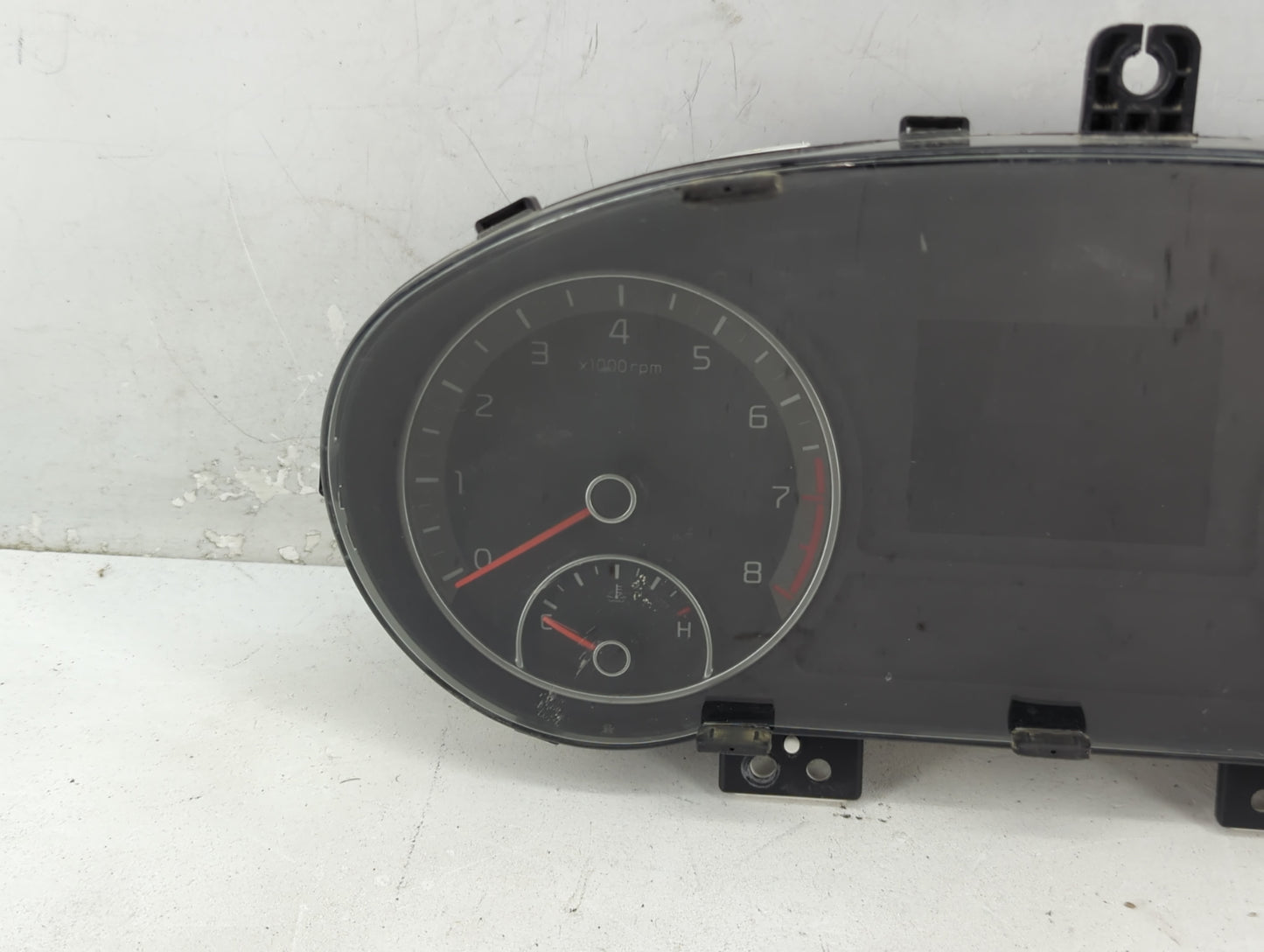 2019-2020 Kia Optima Instrument Cluster Speedometer Gauges P/N:94021-D5030 Fits Fits 2019 2020 OEM Used Auto Parts - Oemused