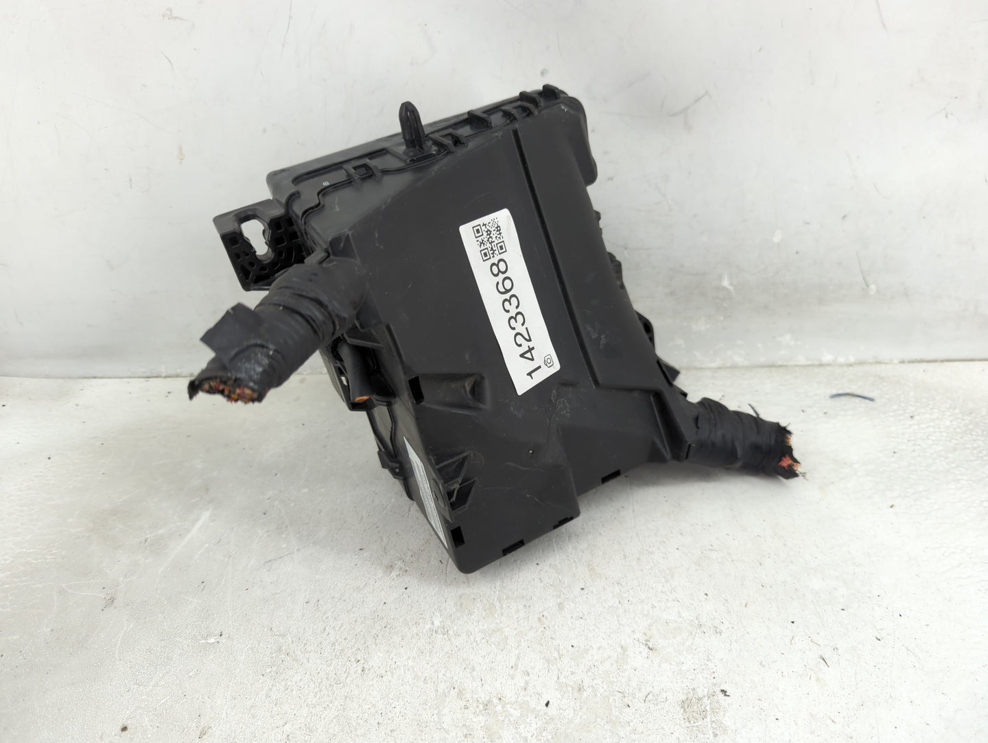 2016-2019 Kia Optima Fusebox Fuse Box Panel Relay Module P/N:91950-D5861 Fits Fits 2016 2017 2018 2019 OEM Used Auto Parts -