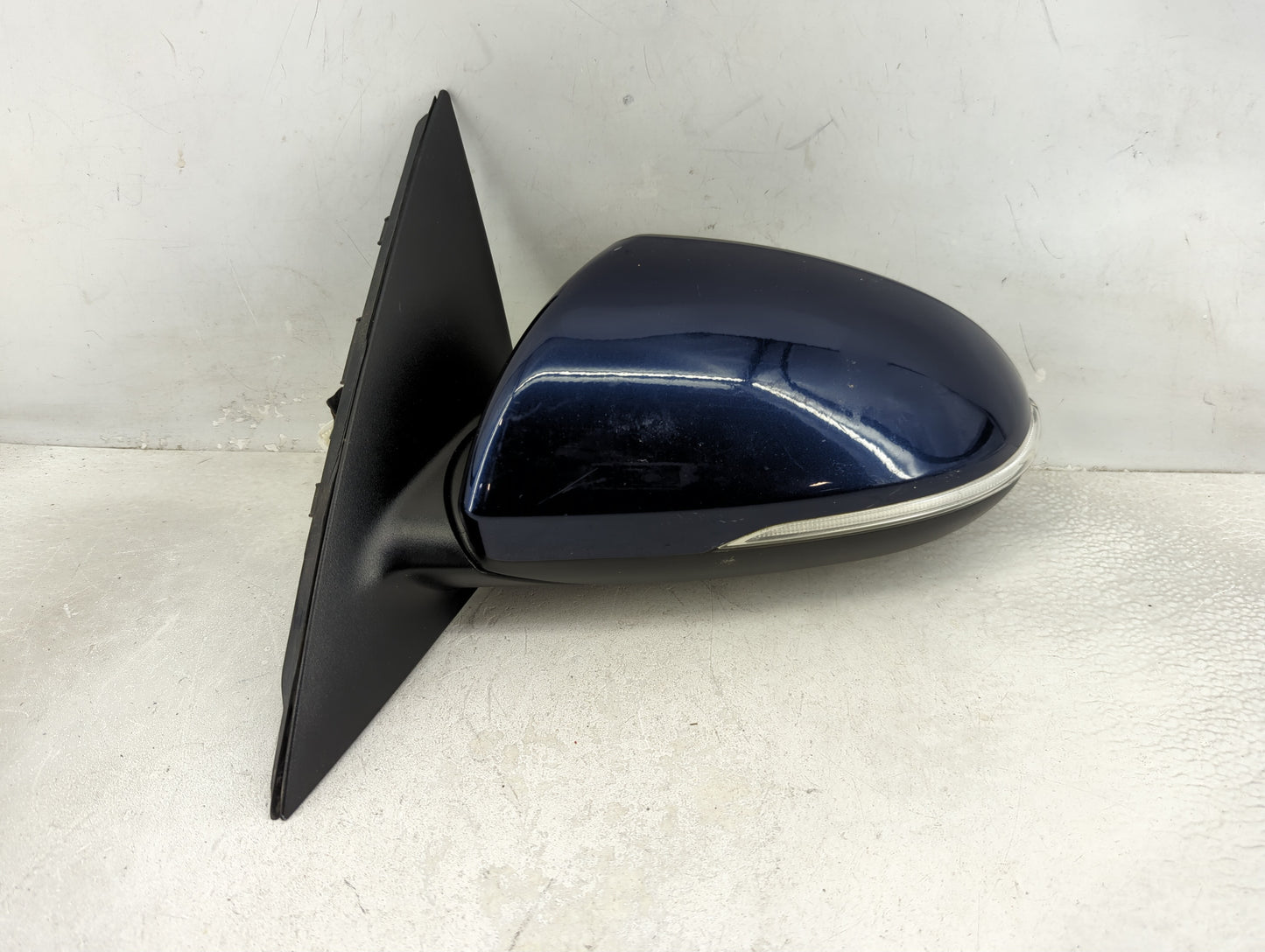 2016-2020 Kia Optima Driver Side View Mirror - Left Door Mirror OEM Used - Oemusedautoparts1.com