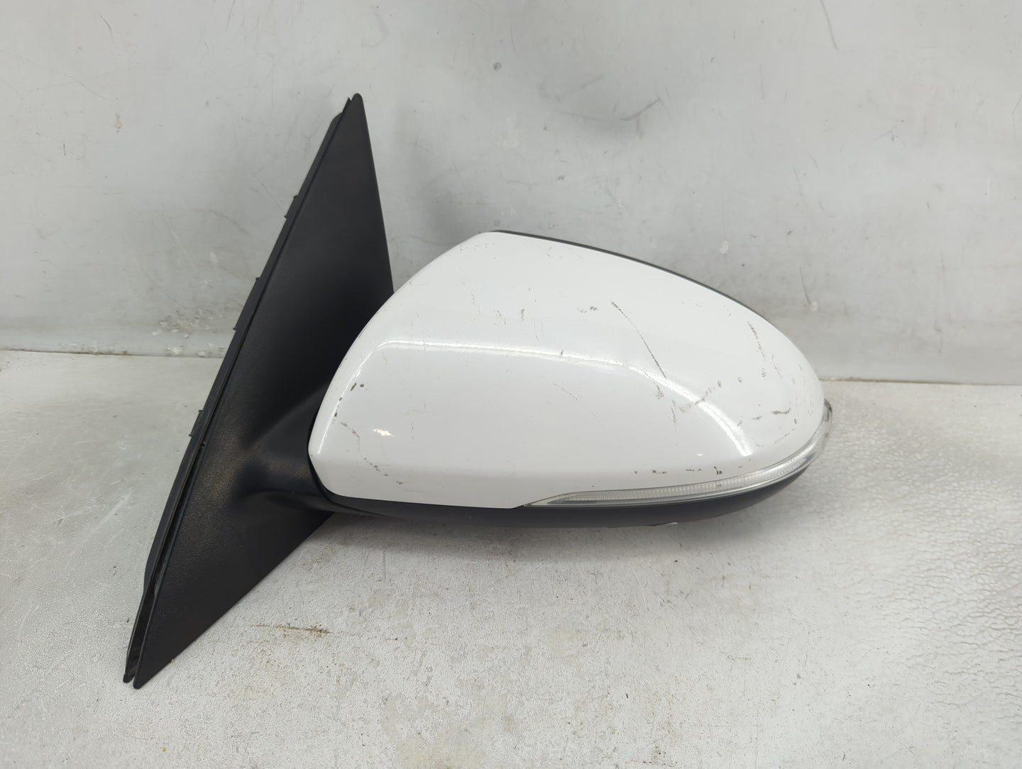 2016-2020 Kia Optima Driver Side View Mirror - Left Door Mirror OEM Used - Oemusedautoparts1.com