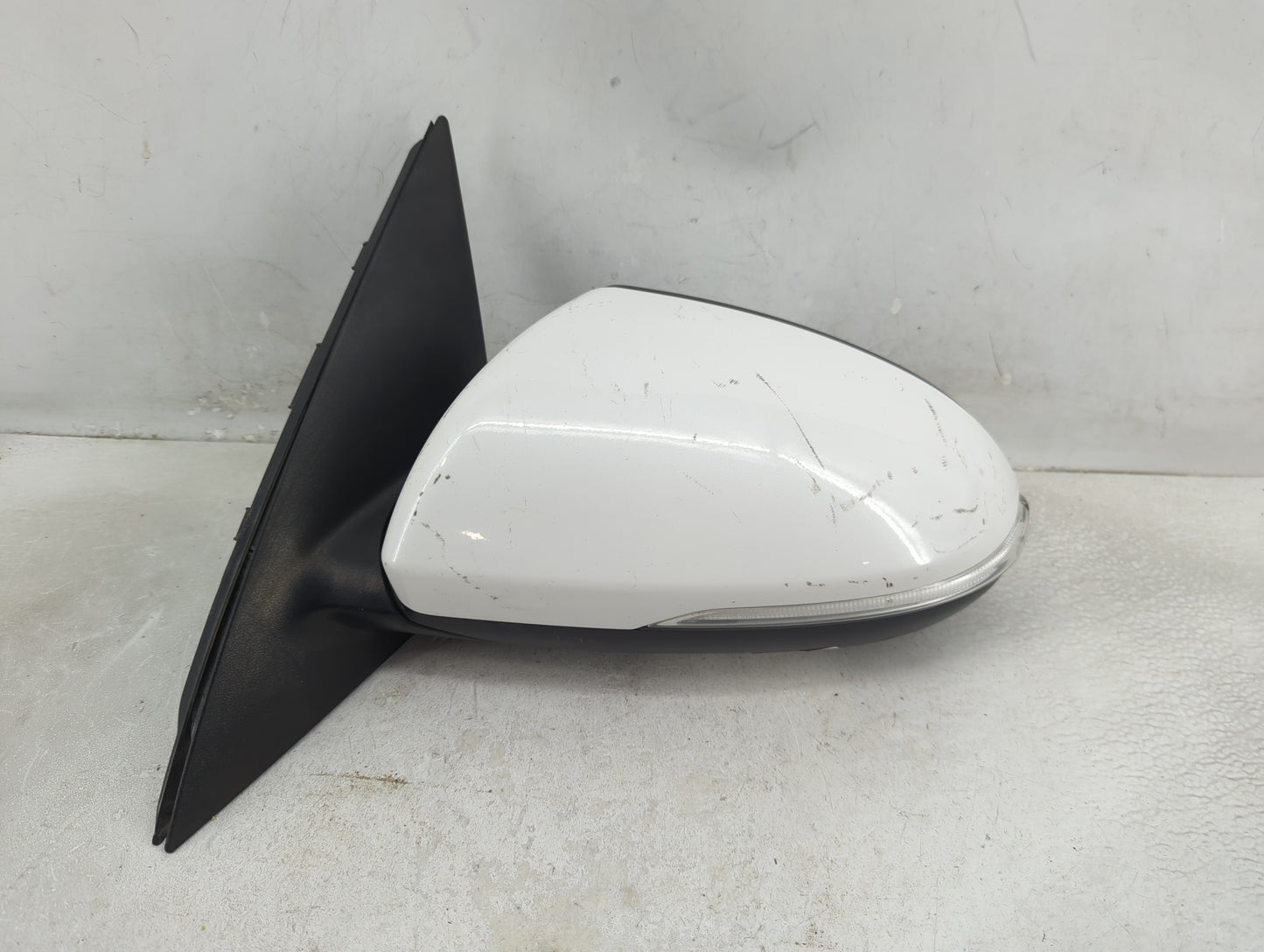 2016-2020 Kia Optima Driver Side View Mirror - Left Door Mirror OEM Used - Oemusedautoparts1.com