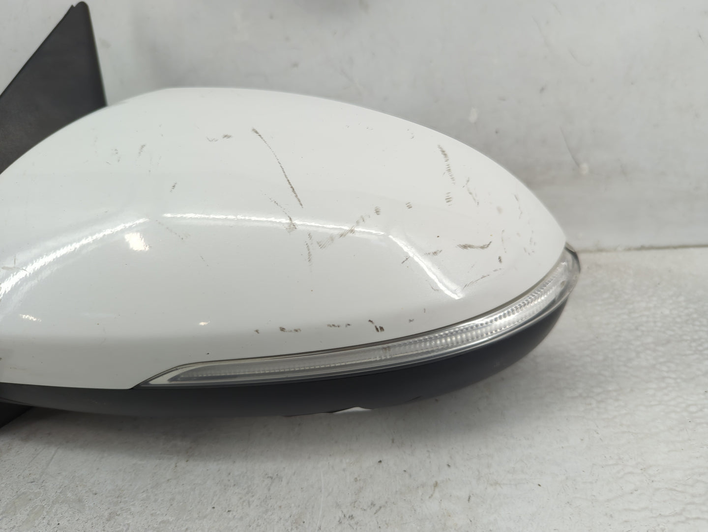 2016-2020 Kia Optima Driver Side View Mirror - Left Door Mirror OEM Used - Oemusedautoparts1.com