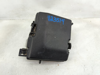 compare product 2016-2019 Kia Optima Fusebox Fuse Box Panel Relay Module P/N:91950-D5841 Fits Fits 2016 2017 2018 2019 OEM Used Auto Parts