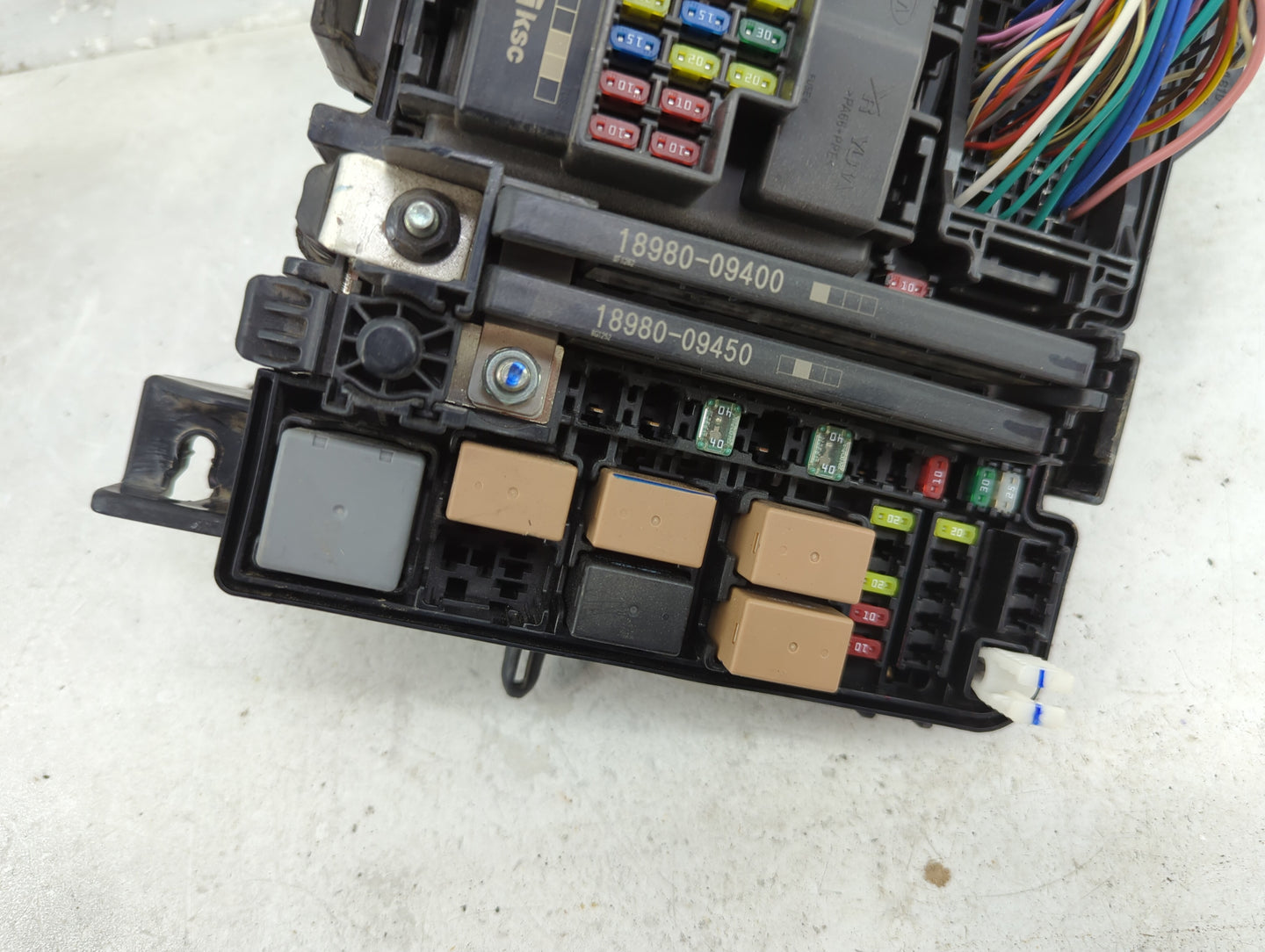 2016-2019 Kia Optima Fusebox Fuse Box Panel Relay Module P/N:91950-D5841 Fits Fits 2016 2017 2018 2019 OEM Used Auto Parts -