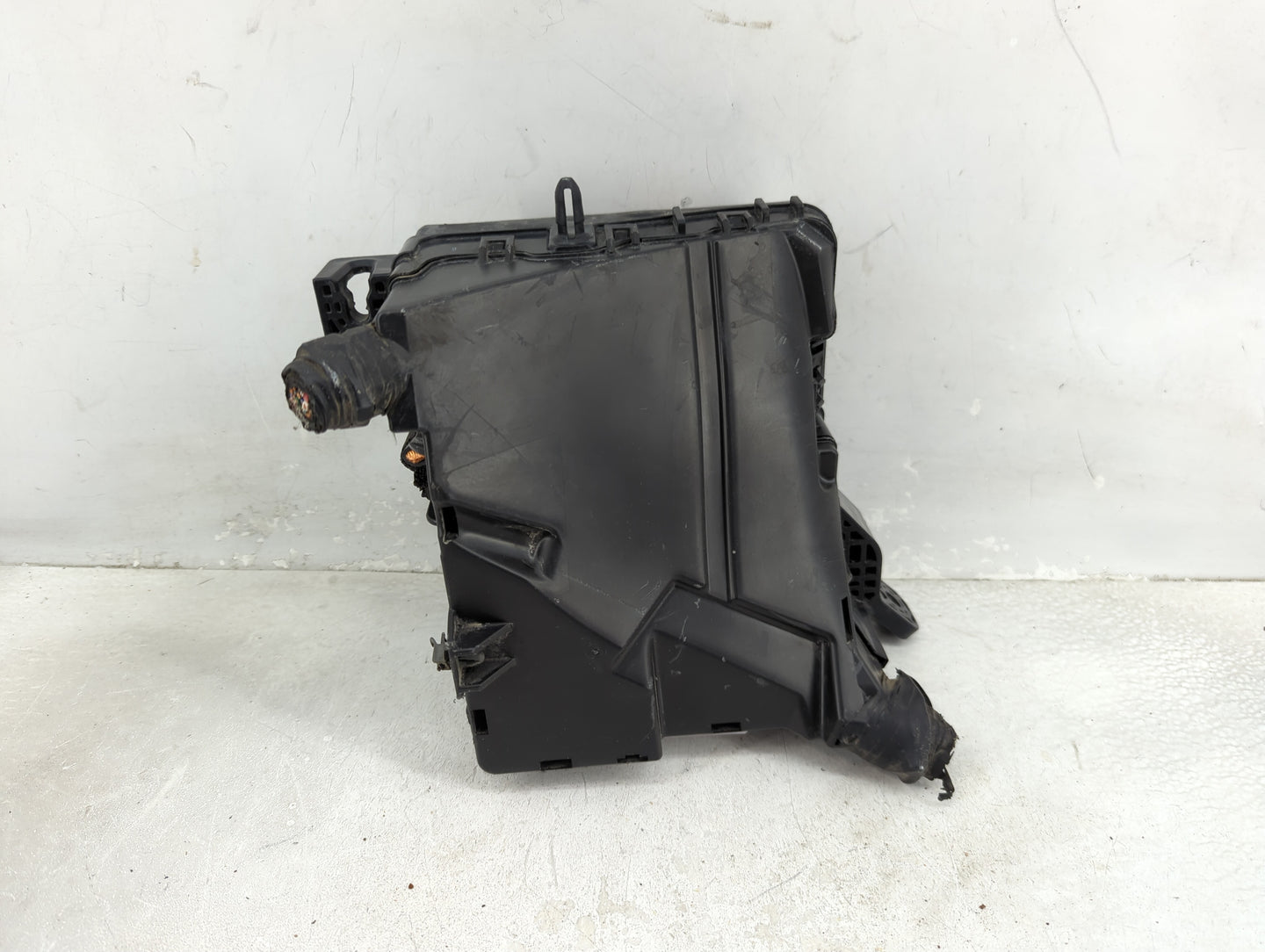 2016-2019 Kia Optima Fusebox Fuse Box Panel Relay Module P/N:91950-D5841 Fits Fits 2016 2017 2018 2019 OEM Used Auto Parts -