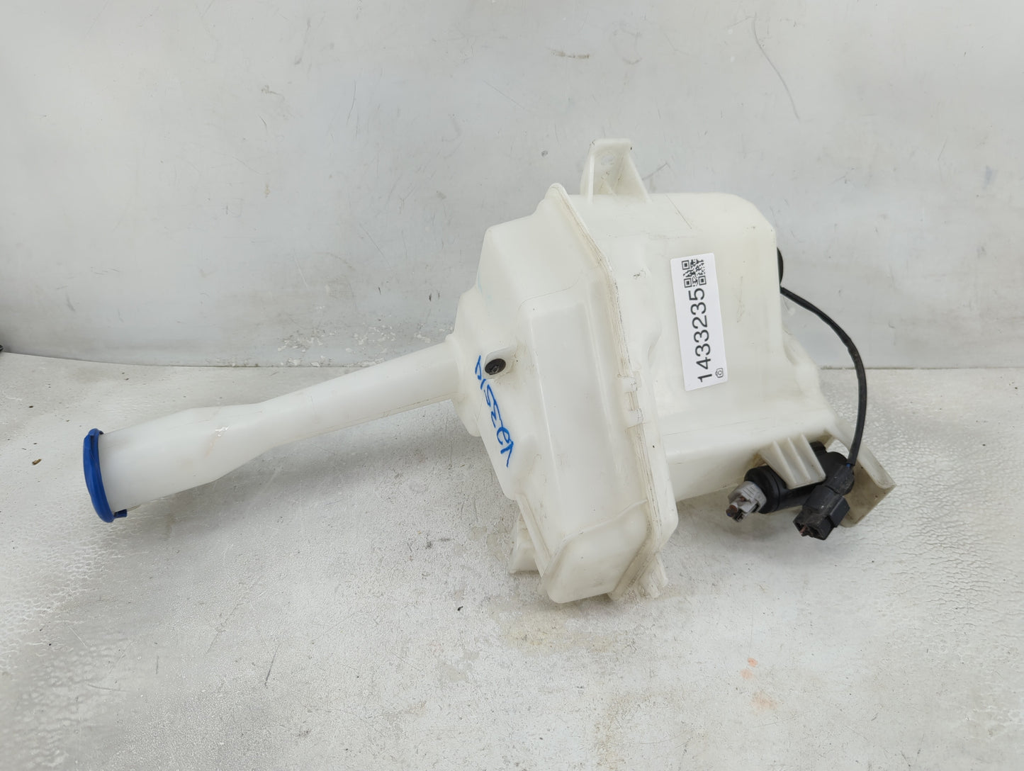 2016-2020 Kia Optima Windshield Washer Fluid Reservoir Bottle Oem - Oemusedautoparts1.com