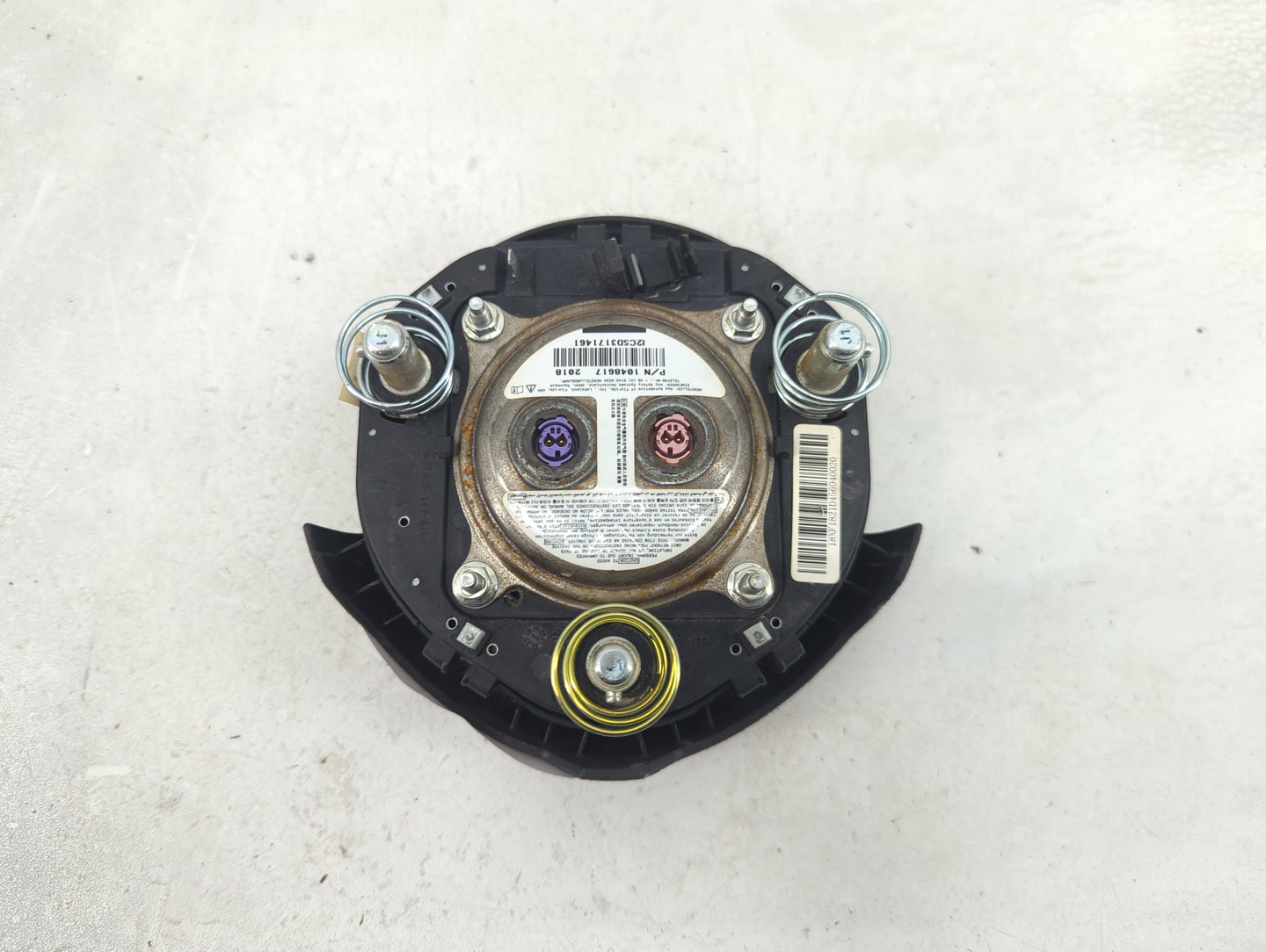 2019 Kia Optima Air Bag Driver Left Steering Wheel Mounted P/N:1048617 Fits OEM Used Auto Parts - Oemusedautoparts1.com