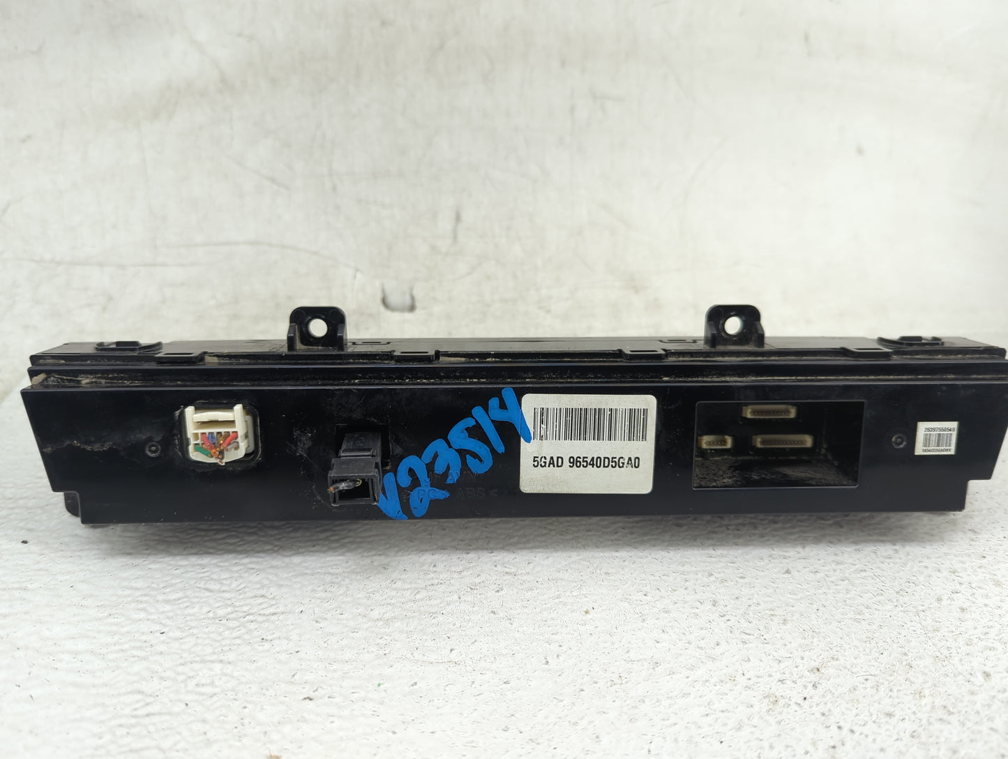 2019-2020 Kia Optima Radio Control Panel - Oemusedautoparts1.com