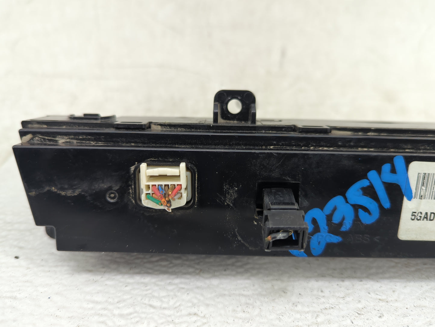 2019-2020 Kia Optima Radio Control Panel - Oemusedautoparts1.com