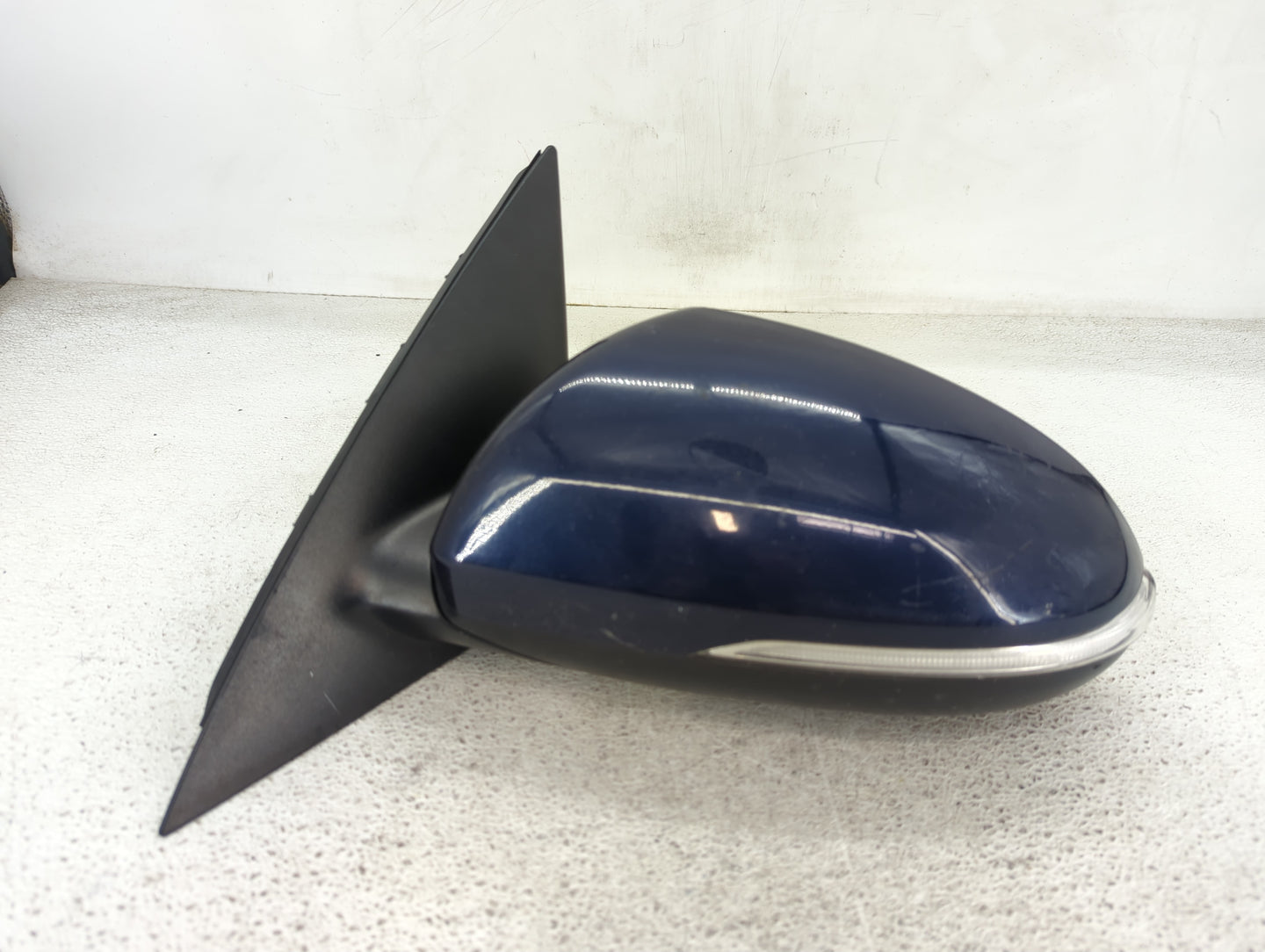 2016-2020 Kia Optima Driver Side View Mirror - Left Door Mirror OEM Used - Oemusedautoparts1.com