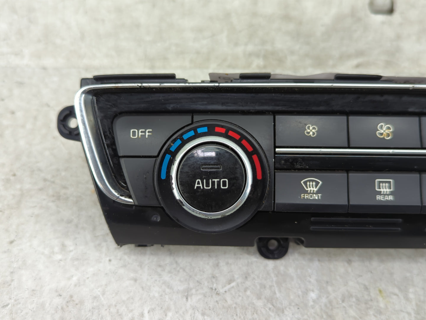 2017-2019 Kia Optima Climate Control Module Temperature AC/Heater Replacement P/N:97250-D5BA0 Fits Fits 2017 2018 2019 OEM U