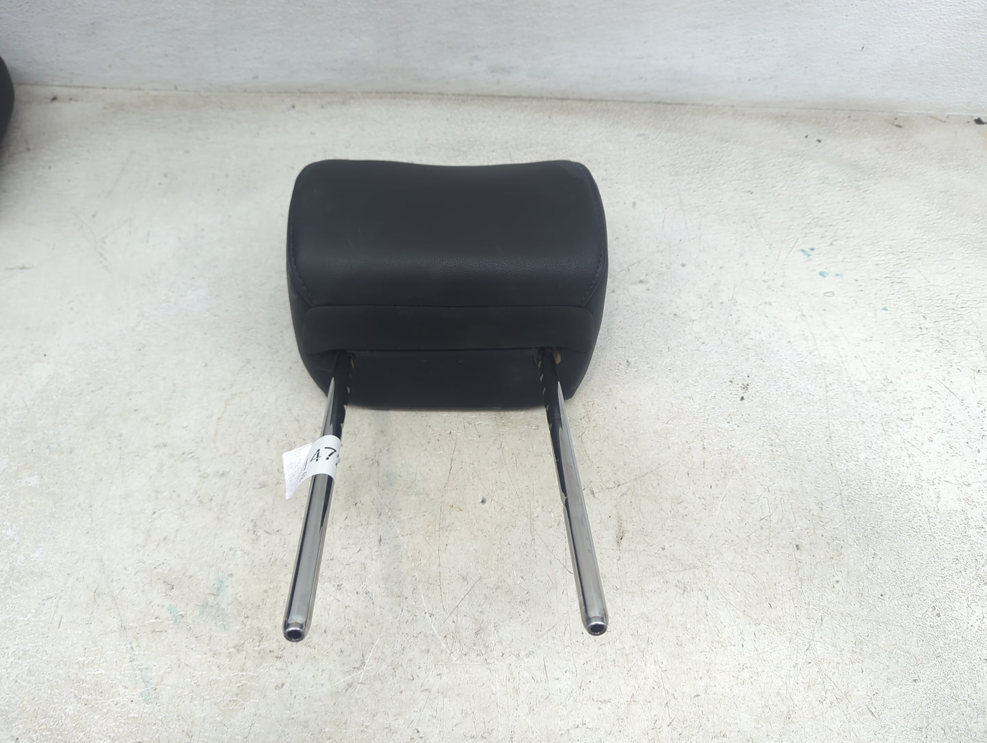 2019 Kia Optima Headrest Head Rest Front Driver Seat Black 1472436 - Oemusedautoparts1.com