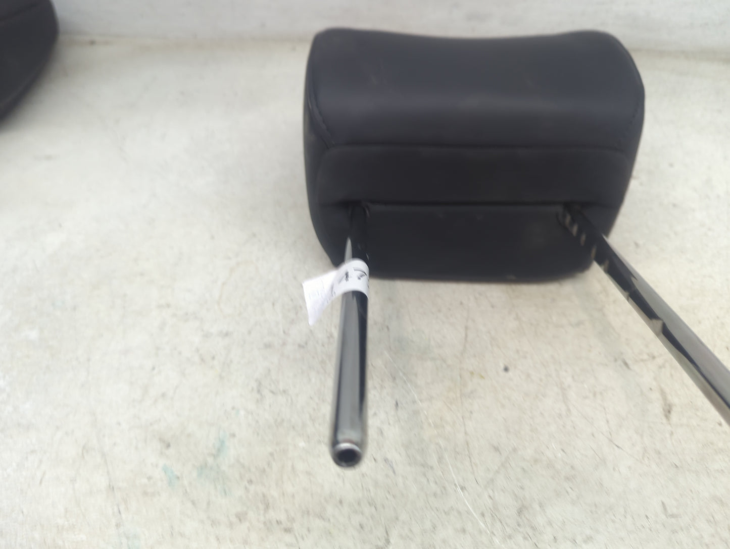 2019 Kia Optima Headrest Head Rest Front Driver Seat Black 1472436 - Oemusedautoparts1.com