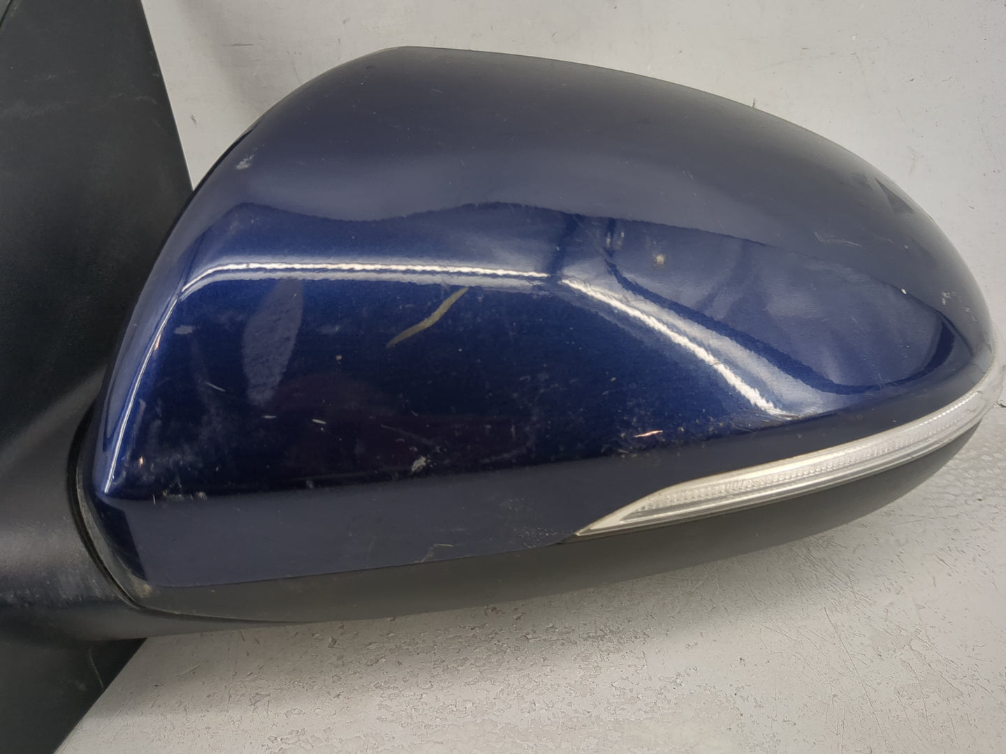 2016-2020 Kia Optima Driver Side View Mirror - Left Door Mirror OEM Used - Oemusedautoparts1.com