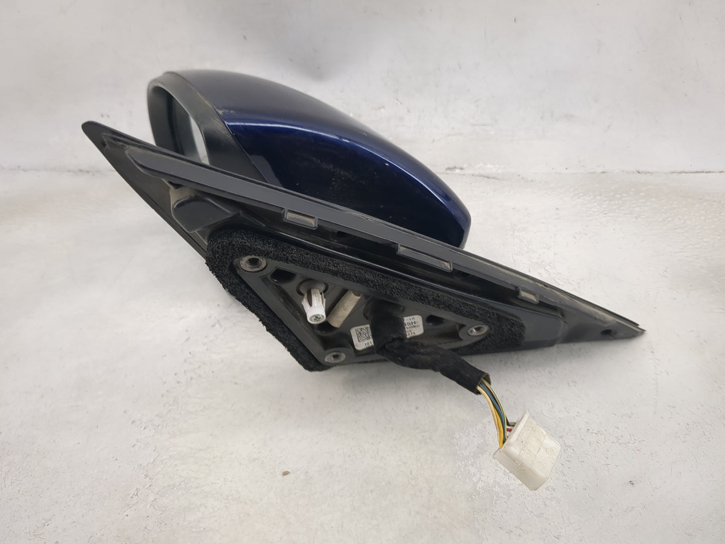 2016-2020 Kia Optima Driver Side View Mirror - Left Door Mirror OEM Used - Oemusedautoparts1.com