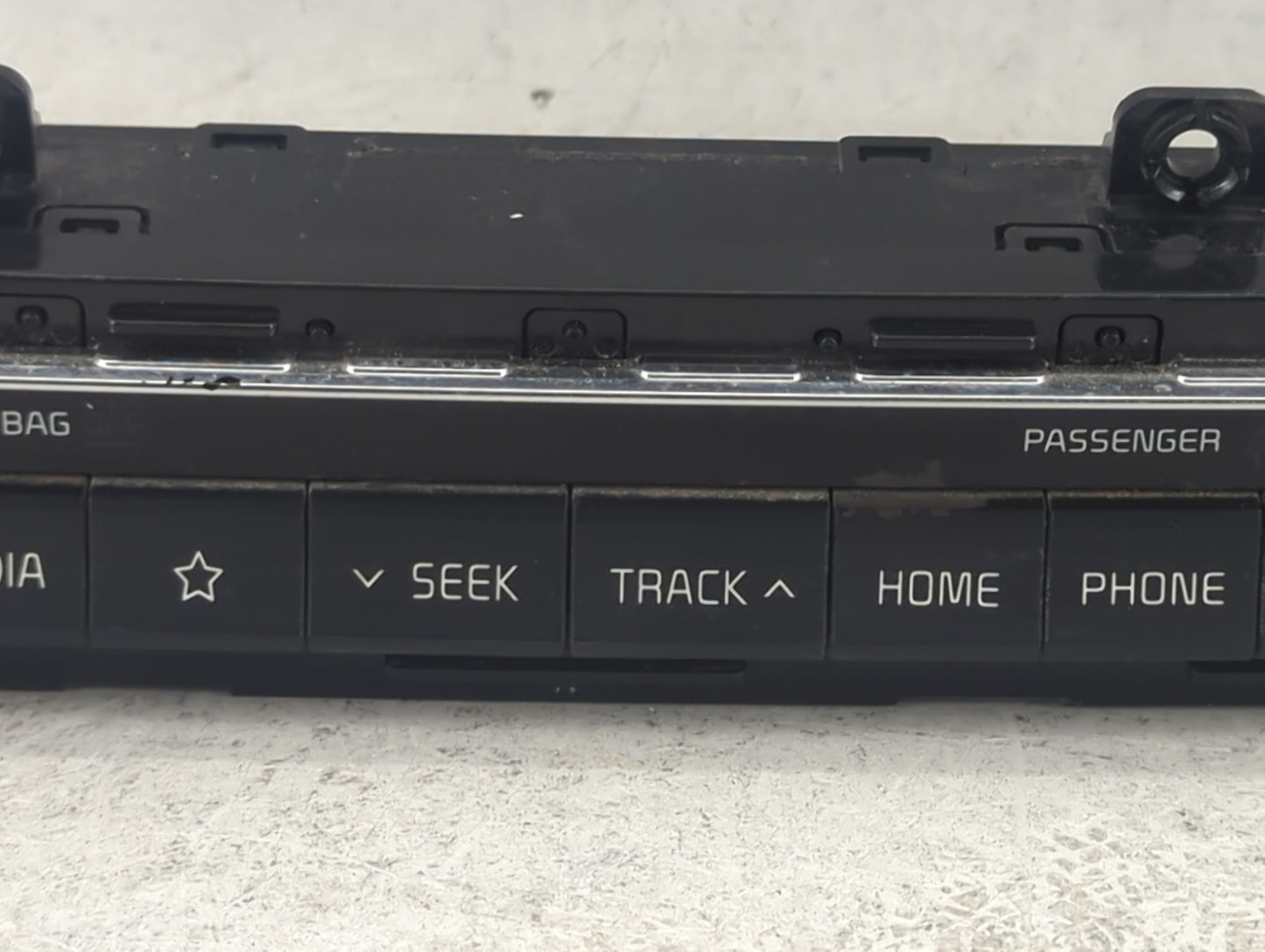 2019-2020 Kia Optima Radio Control Panel 1494607 - Oemusedautoparts1.com