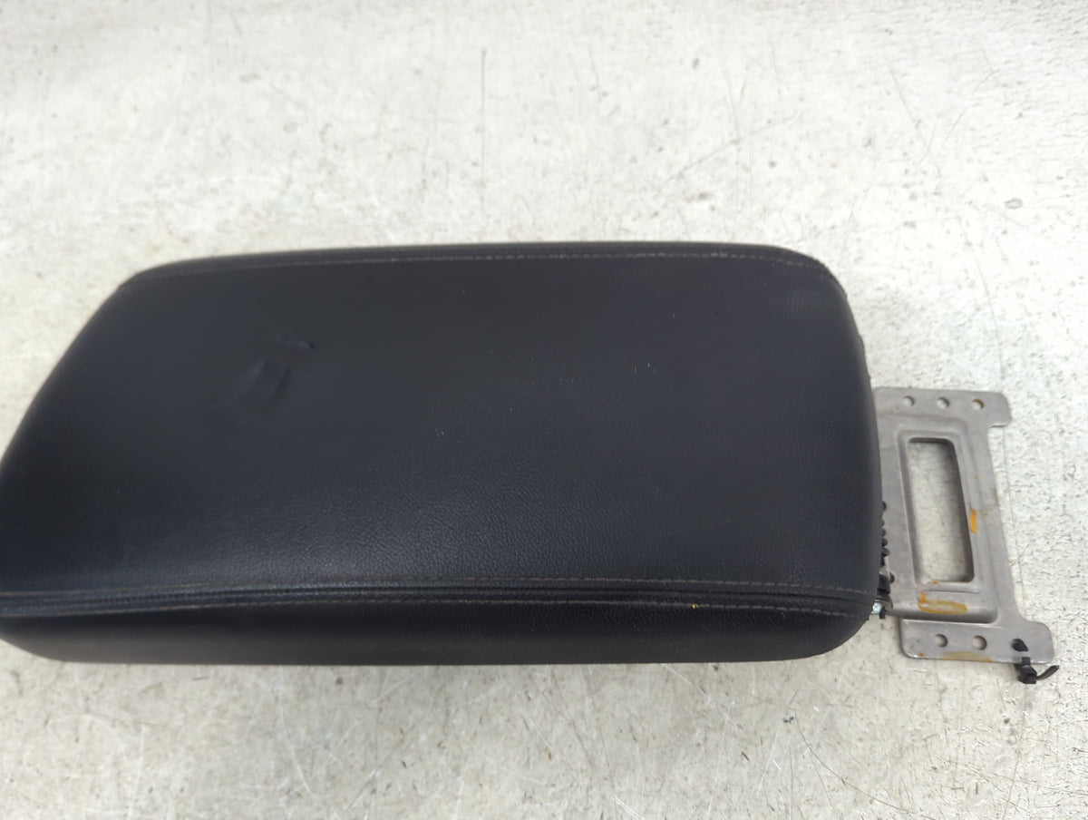 2019 Kia Optima Center Console Armrest Cover Lid Fits OEM Used Auto Parts - Oemusedautoparts1.com
