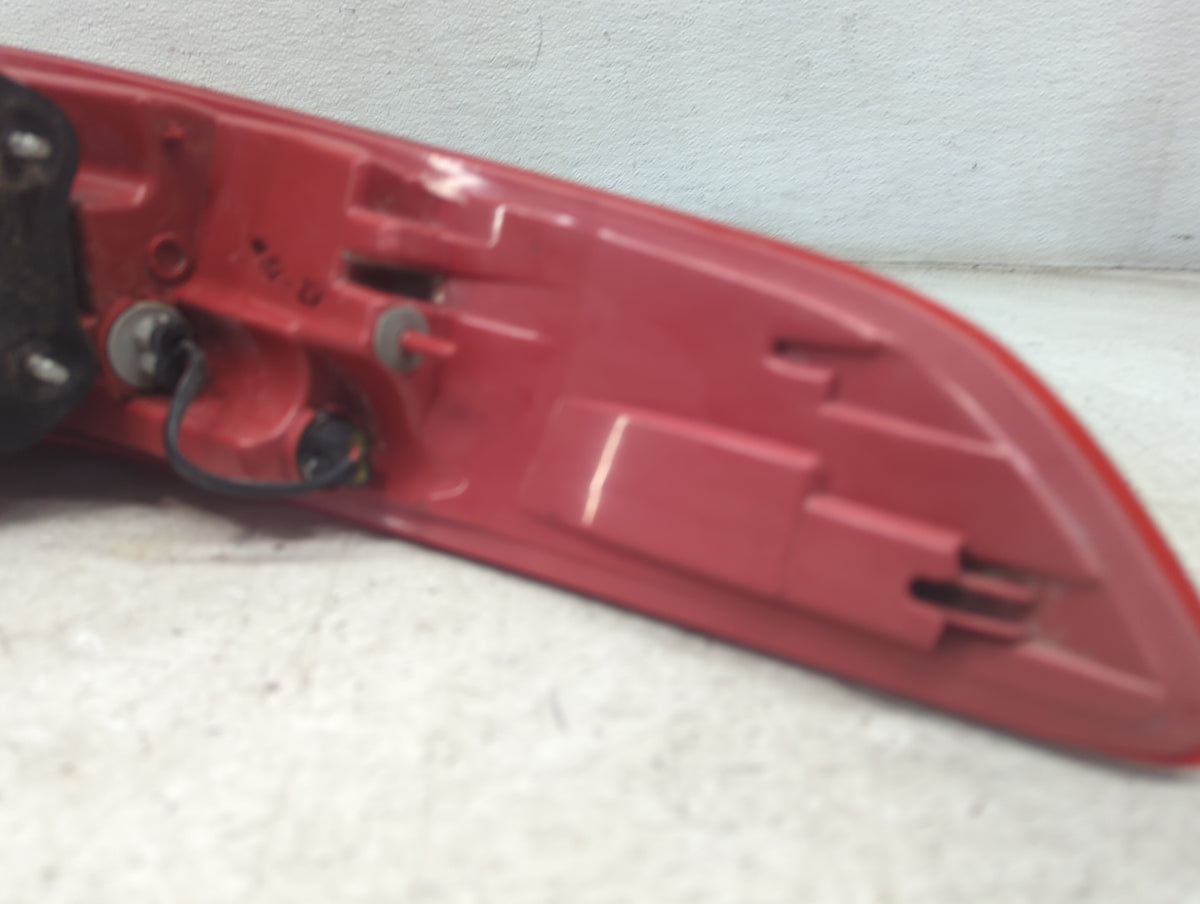 2016-2020 Kia Optima Passenger Right Side Deck Lid Mounted Tail Light 1499613 - Oemusedautoparts1.com