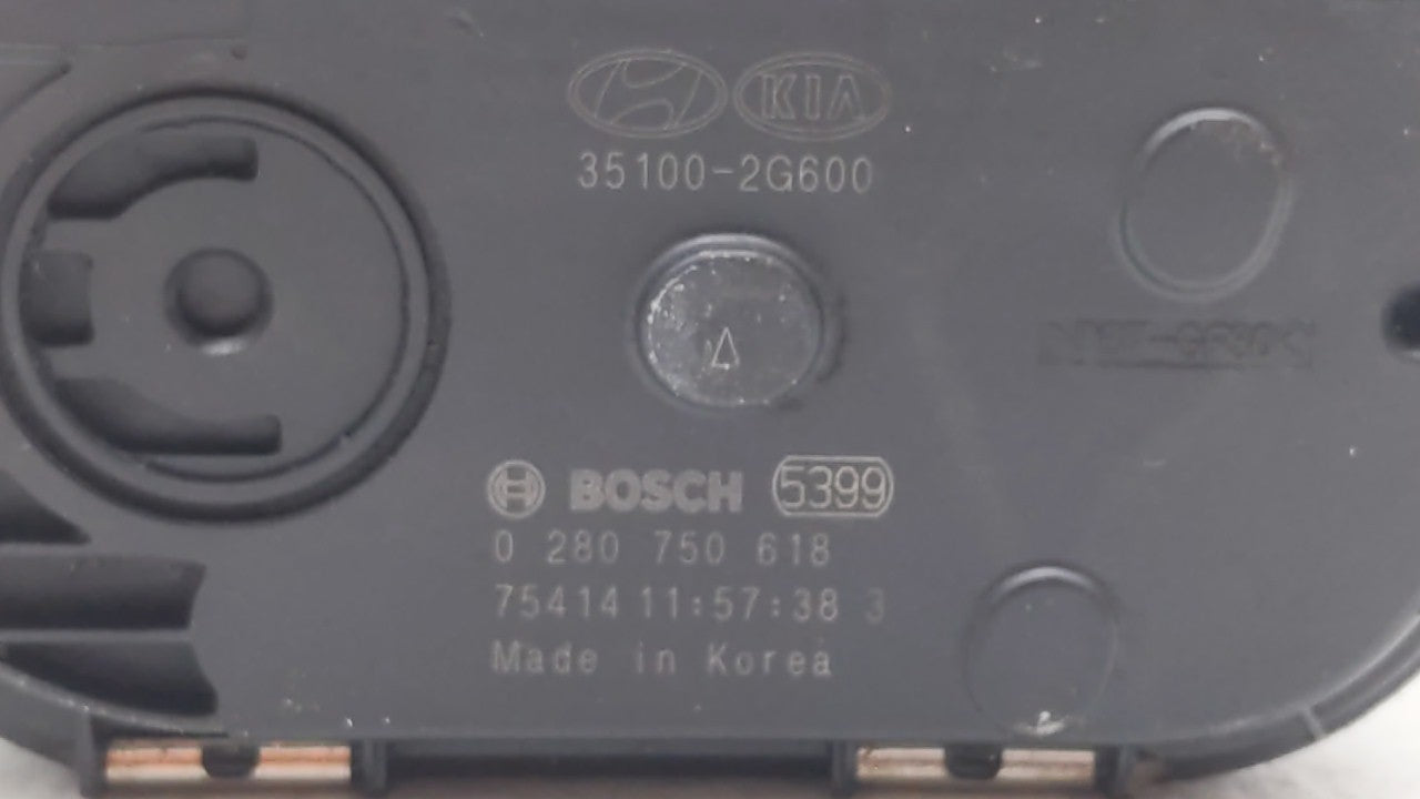 2016-2019 Kia Optima Throttle Body P/N:0 280 750 618 35100-2G600 Fits Fits 2015 2016 2017 2018 2019 OEM Used Auto Parts - Oe