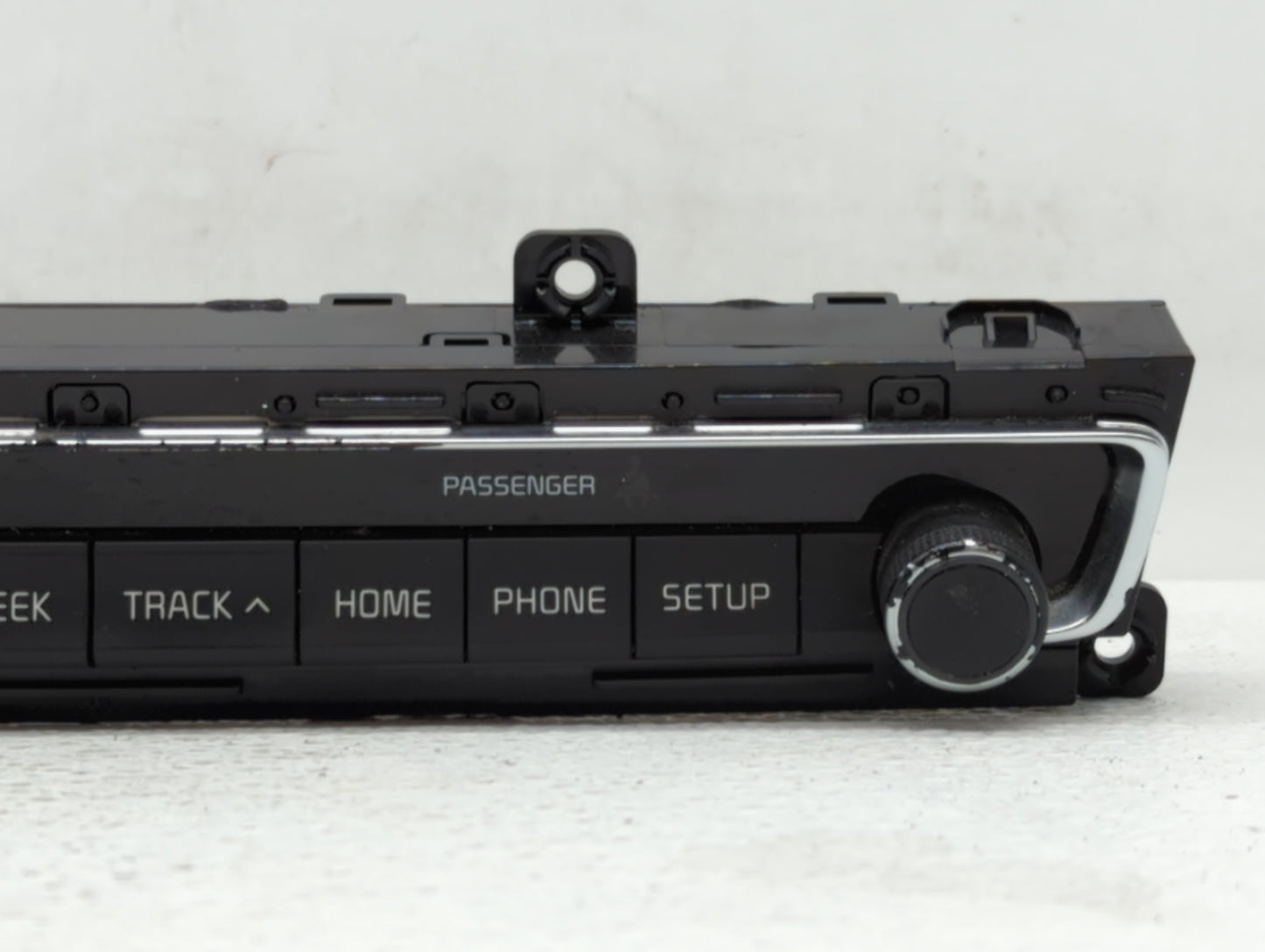 2016-2019 Kia Optima Radio Control Panel - Oemusedautoparts1.com