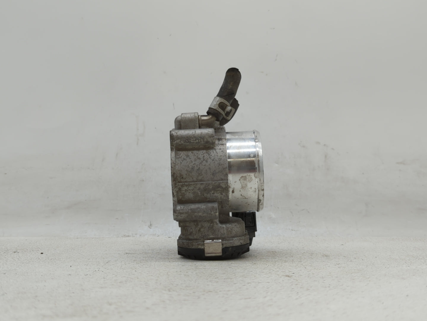 2016-2019 Kia Optima Throttle Body P/N:35100-2G600 Fits Fits 2015 2016 2017 2018 2019 OEM Used Auto Parts - Oemusedautoparts