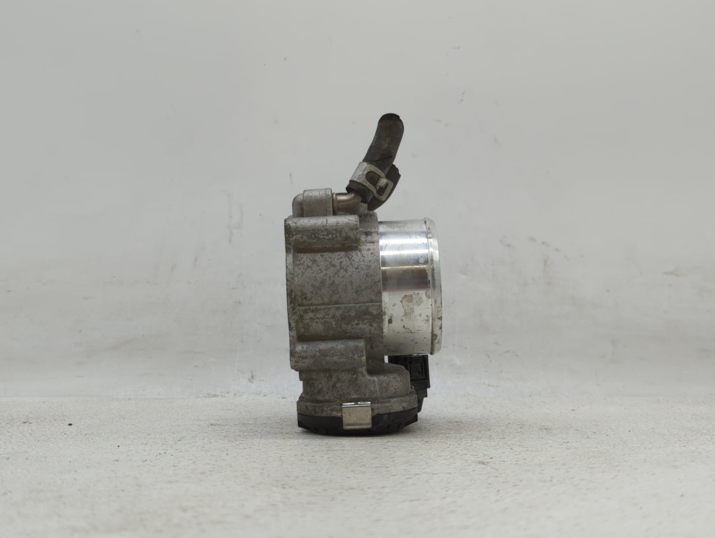 2016-2019 Kia Optima Throttle Body P/N:35100-2G600 Fits Fits 2015 2016 2017 2018 2019 OEM Used Auto Parts - Oemusedautoparts