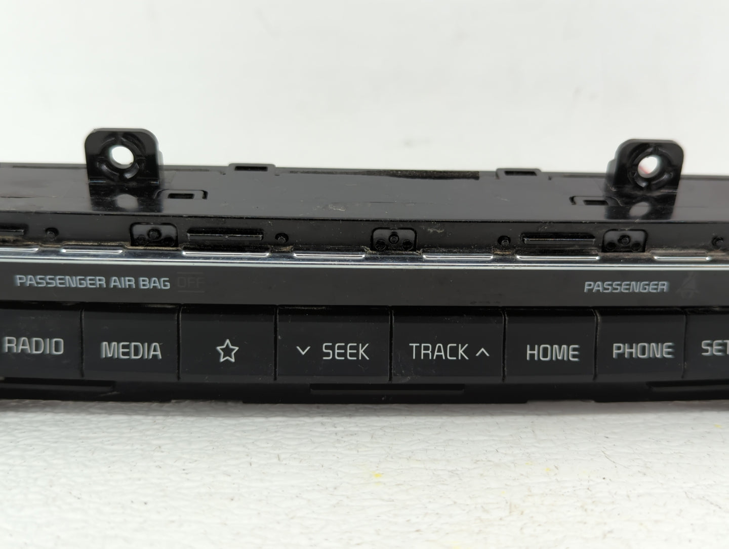 2019-2020 Kia Optima Radio Control Panel - Oemusedautoparts1.com