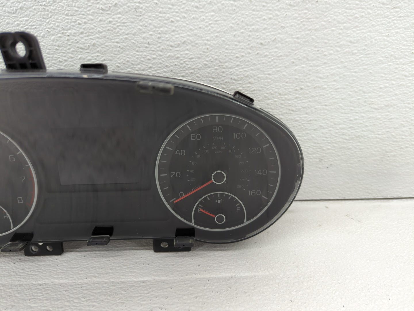 2019-2020 Kia Optima Instrument Cluster Speedometer Gauges P/N:94021-D5030 94021D5030 Fits Fits 2019 2020 OEM Used Auto Part
