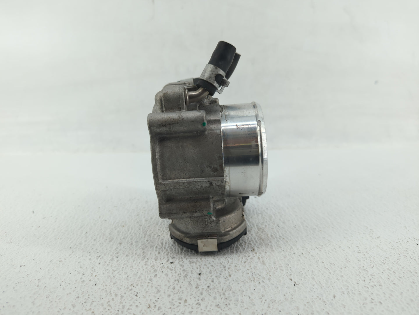 2016-2020 Kia Optima Throttle Body P/N:35100-2G600 Fits Fits 2015 2016 2017 2018 2019 2020 2021 OEM Used Auto Parts - Oemuse