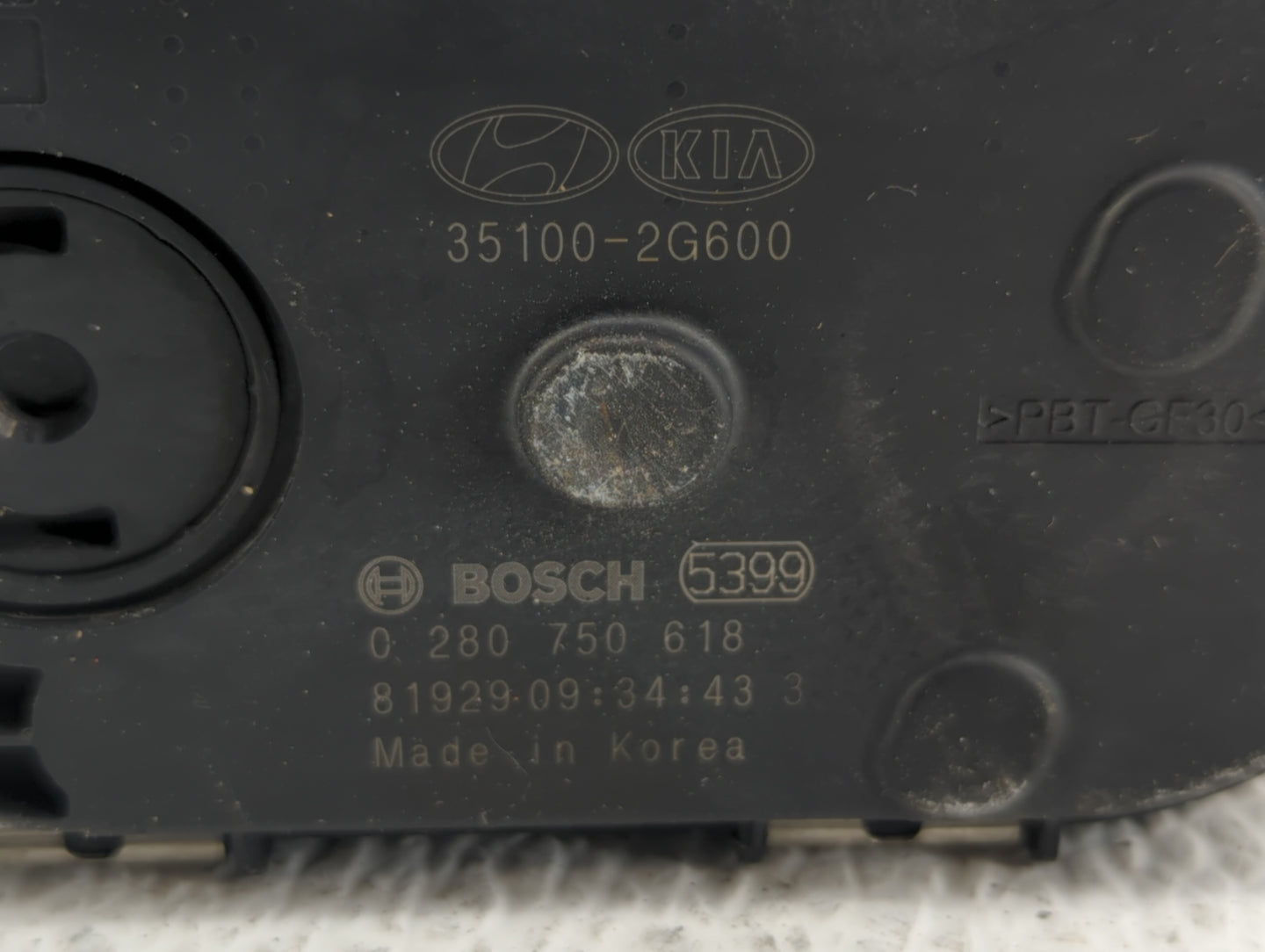 2016-2020 Kia Optima Throttle Body P/N:35100-2G600 Fits Fits 2015 2016 2017 2018 2019 2020 2021 OEM Used Auto Parts - Oemuse