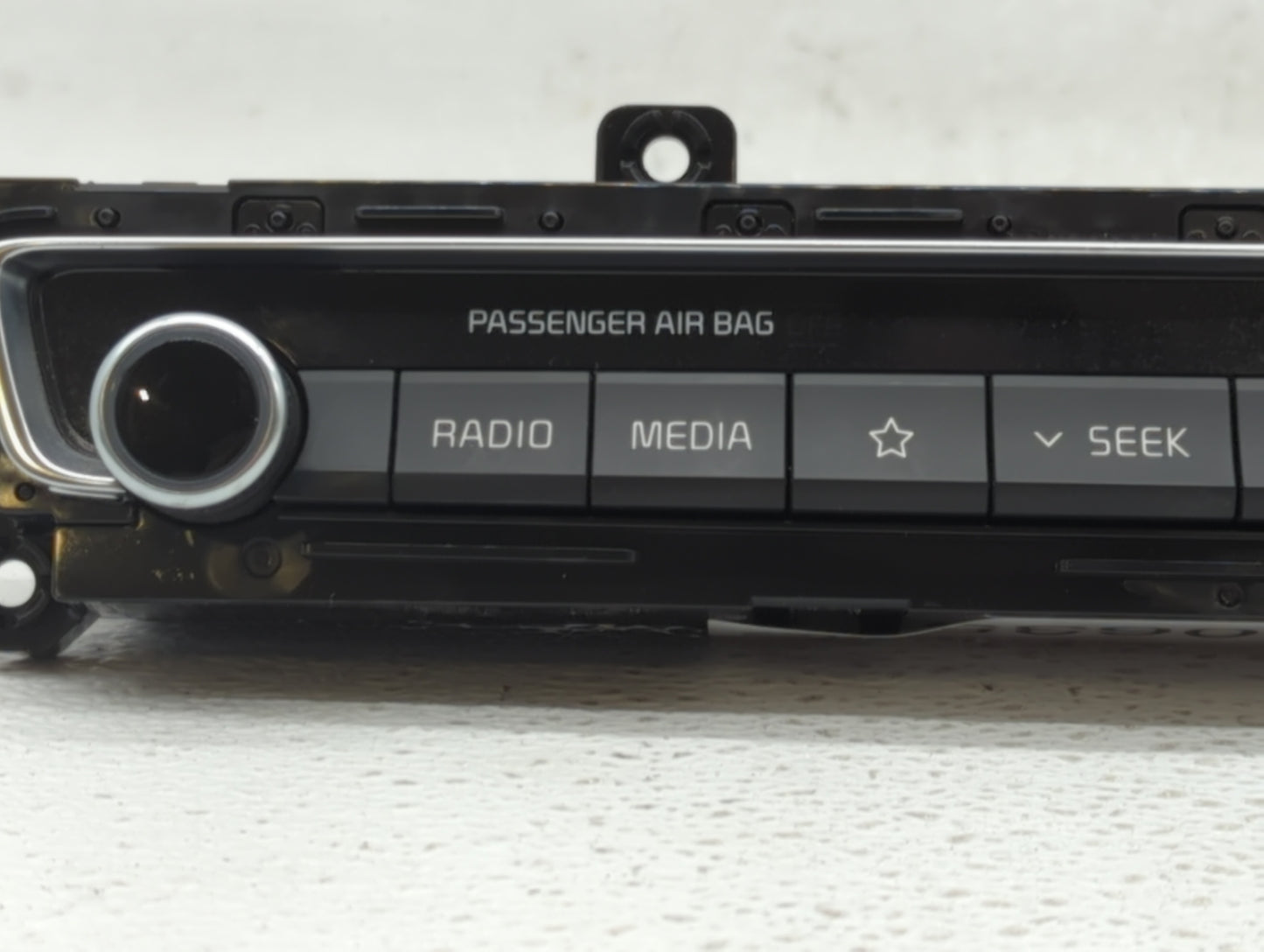 2019-2020 Kia Optima Am Fm Cd Player Radio Receiver - Oemusedautoparts1.com