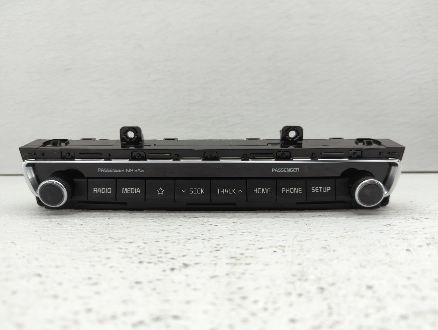 2019-2020 Kia Optima Radio Control Panel - Oemusedautoparts1.com