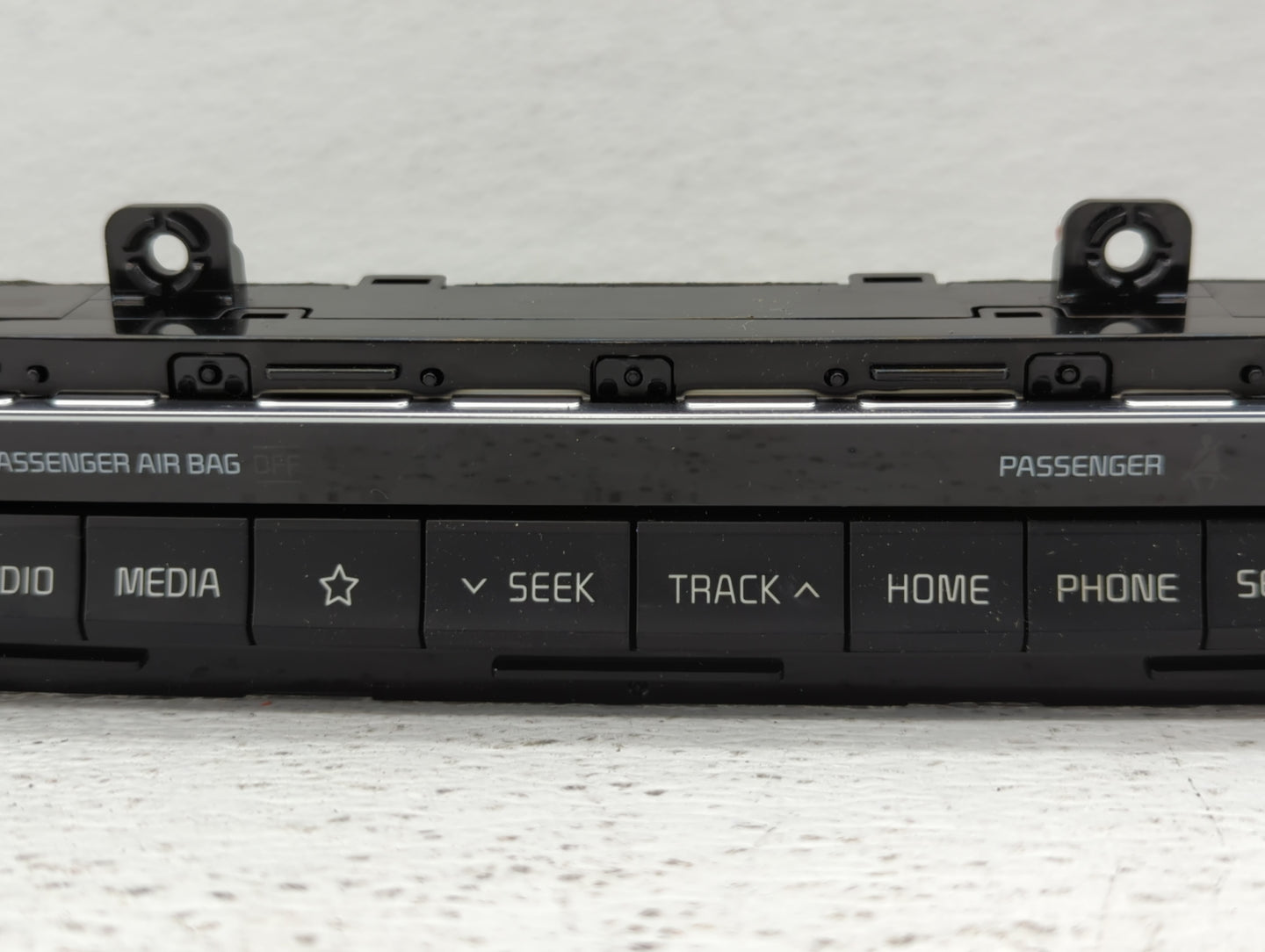 2019-2020 Kia Optima Radio Control Panel - Oemusedautoparts1.com