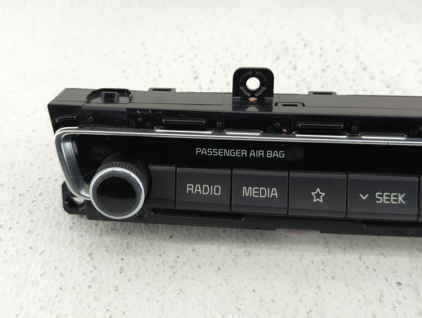 2019-2020 Kia Optima Radio AM FM Cd Player Receiver Replacement Fits Fits 2019 2020 OEM Used Auto Parts - Oemusedautoparts1.