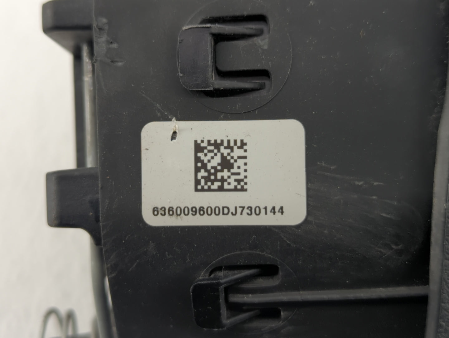 2019-2020 Kia Optima Air Bag Passenger Right Knee Oem - Oemusedautoparts1.com
