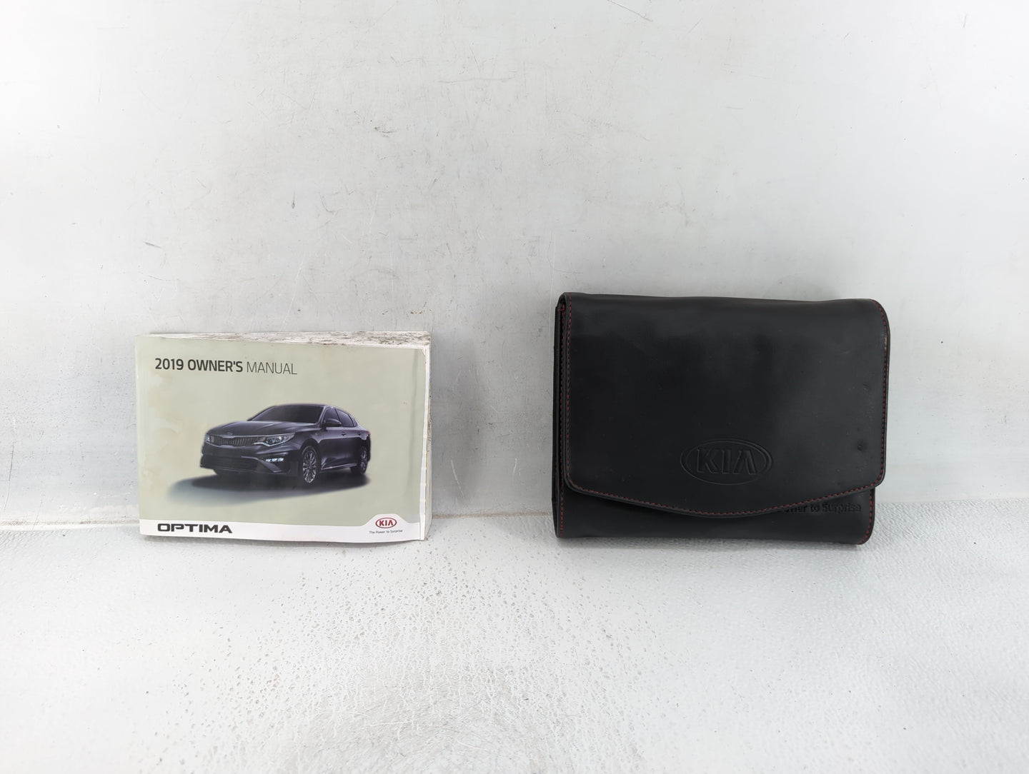 2019 Kia Optima Owners Manual Book Guide P/N:KDG5-EU92F OEM Used Auto Parts - Oemusedautoparts1.com