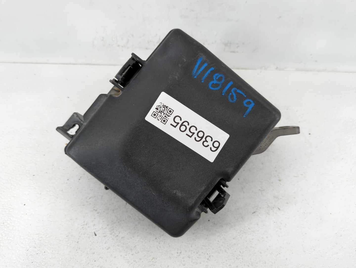 2016-2019 Kia Optima Fusebox Fuse Box Panel Relay Module P/N:91950-D5841 Fits Fits 2016 2017 2018 2019 OEM Used Auto Parts -