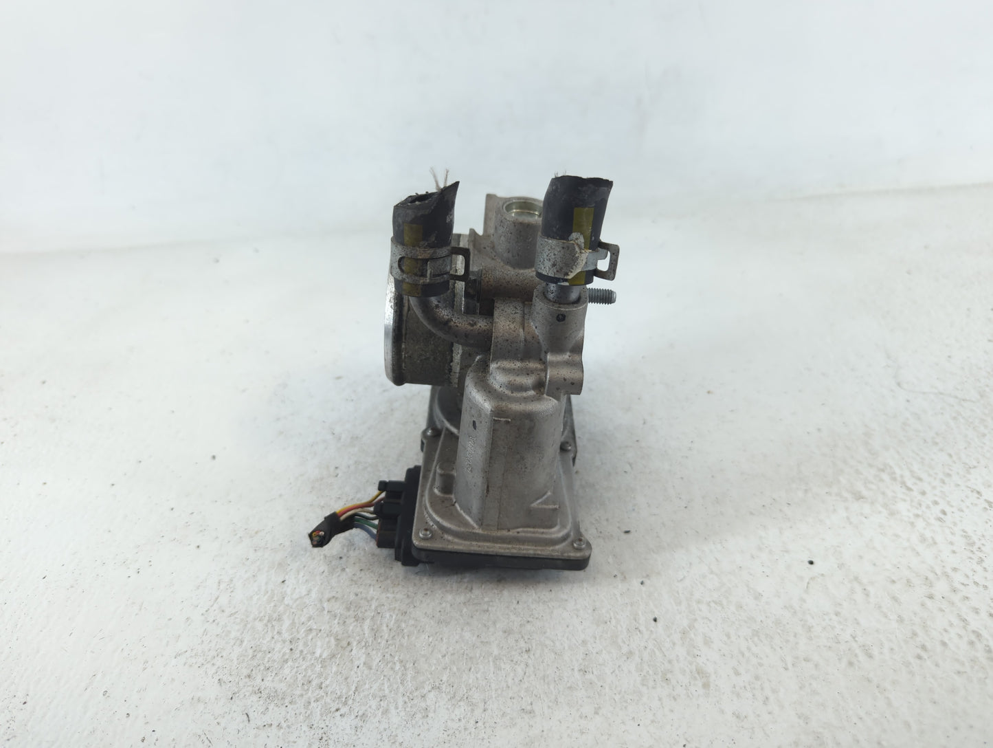 2016-2020 Kia Optima Throttle Body P/N:35100-2E000 Fits Fits 2015 2016 2017 2018 2019 2020 2021 2022 OEM Used Auto Parts - O