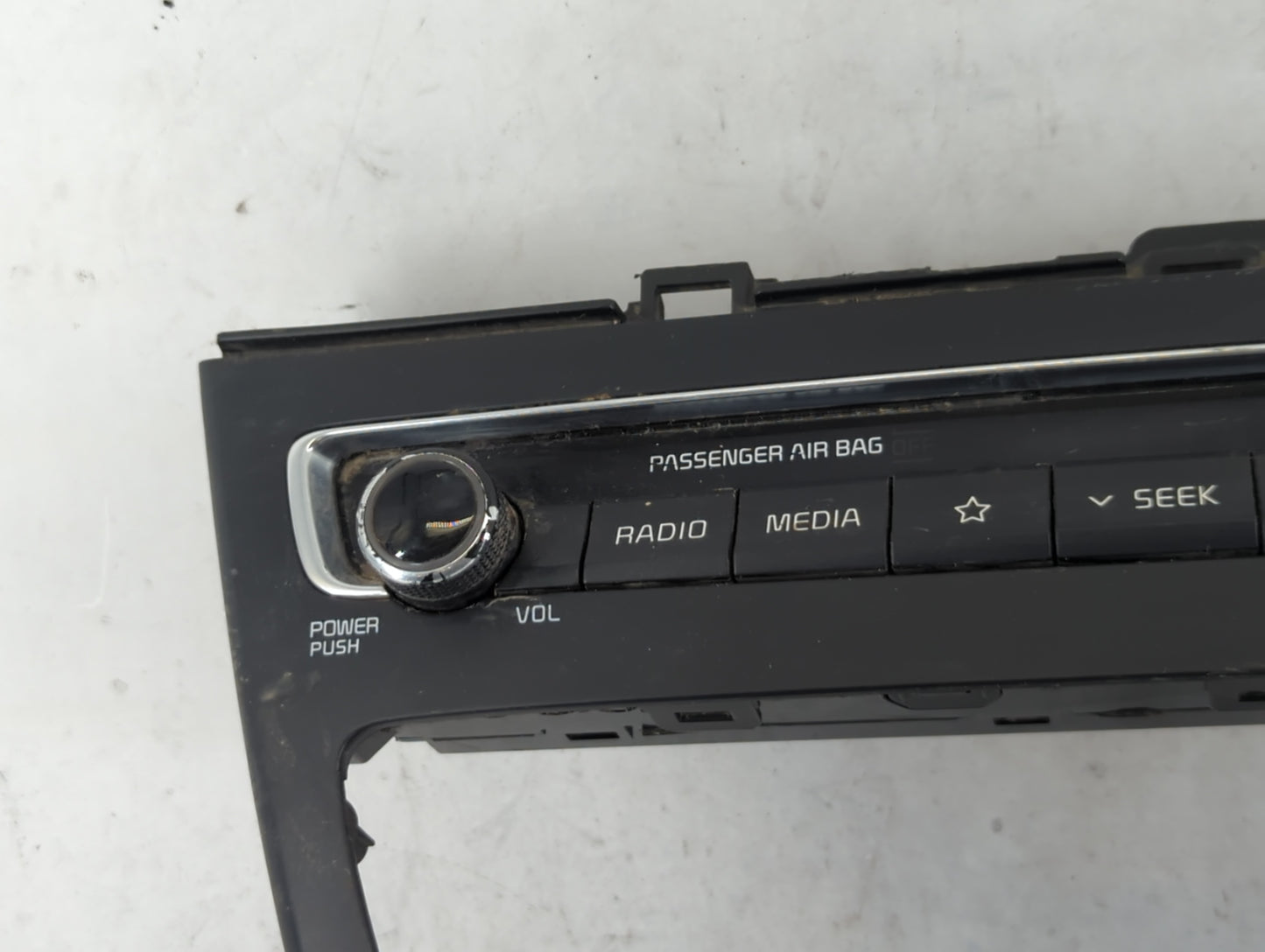 2019-2020 Kia Optima Radio Control Panel - Oemusedautoparts1.com